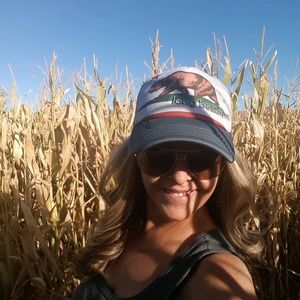 Meet your Posher, Janelle